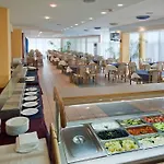 瑞加纳酒店