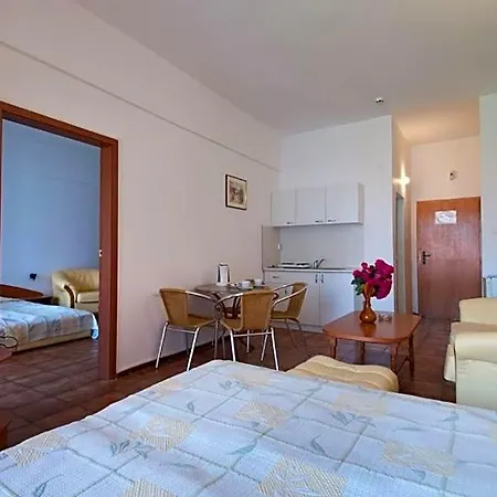 Szálloda Regina 3*