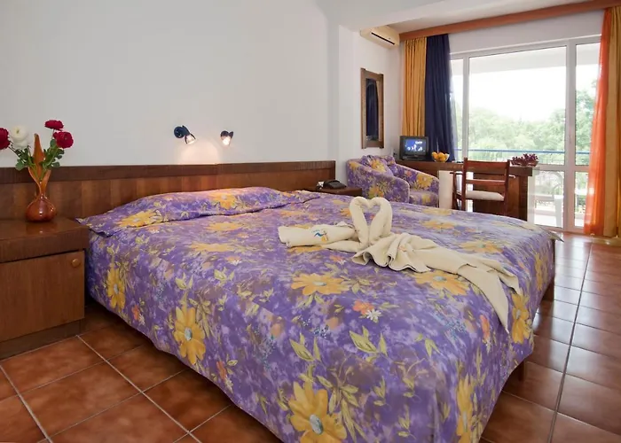 Regina Отель Солнечный берег